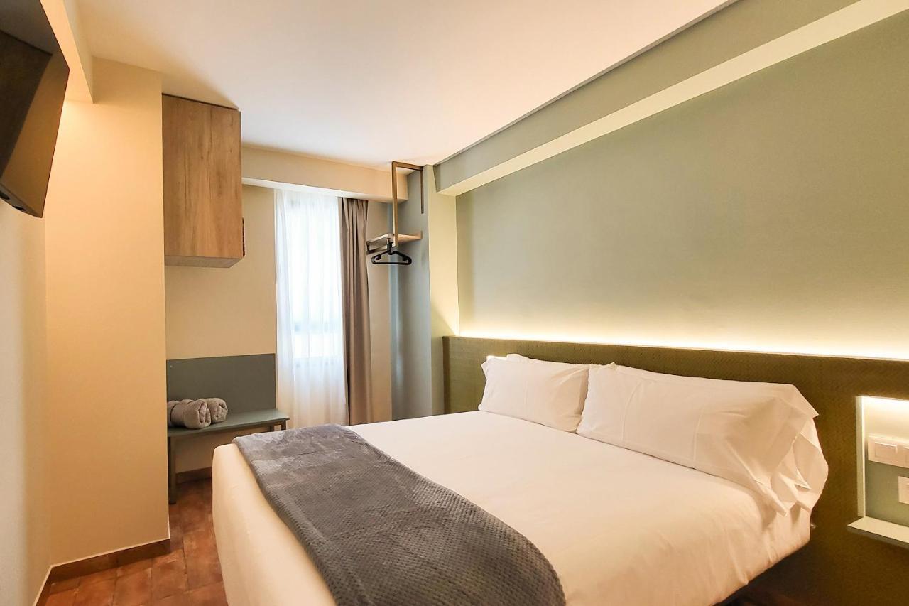 Apartamentos Las Ciencias B Валенсия Екстериор снимка