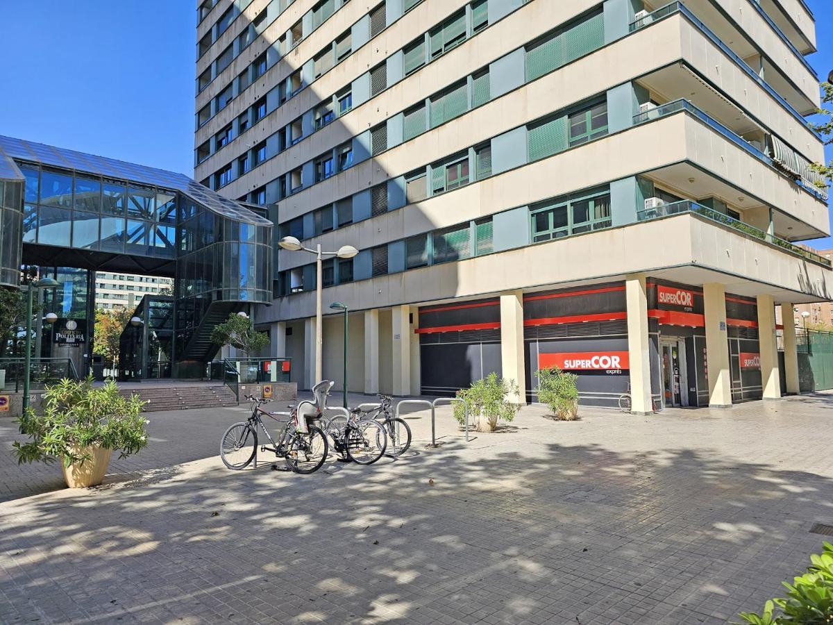 Apartamentos Las Ciencias B Валенсия Екстериор снимка